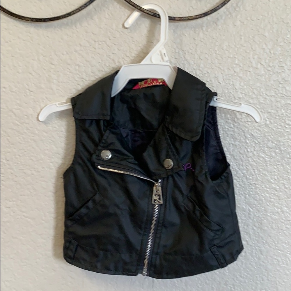 Girl’s Vest